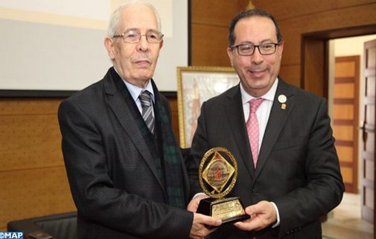 تكريم الجامعي المغربي ابن تاونات عبد العالي الودغيري الفائز بجائزة الملك فيصل للغة والأدب العربي بجامعة فاس