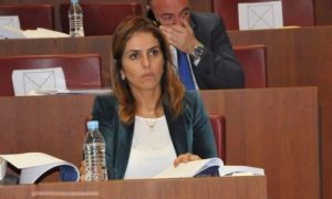 البرلمانية زينة شاهيم تسائل وزير التعليم العالي حول تعميم المنحة الجامعية على أقاليم جهة فاس– مكناس