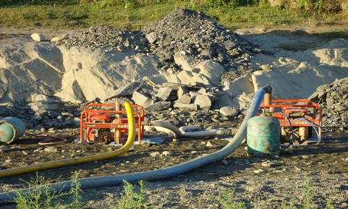 استغلال قنينات الغاز في سقي الكيف بنواحي تاونات