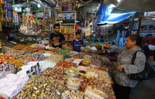 الأسواق في رمضان-أرشيف