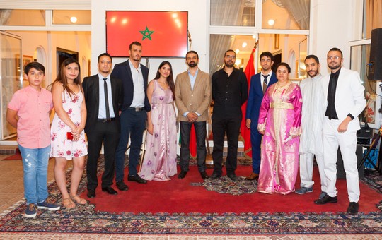 السفيرة زكية الميداوي وسط ممثلي طلبة المغرب ببلغاريا