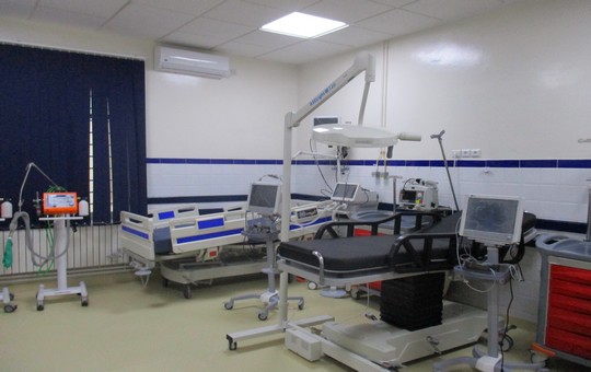 تجهيزات رقمية متطورة تم تتسليمها لإدارة مستشفى تاونات