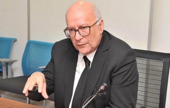 عمر السغروشني رئيس اللجنة الوطنية لمراقبة حماية المعطيات ذات الطابع الشخصي
