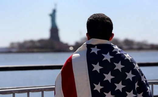 حلم العديد من الشباب الهججرة إلى  أمريكا