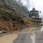 فتح مسالك طرقية دواوير تابعة لجماعة فناسة باب الحيط بتاونات‎