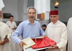 تكريم إدريس الوالي رئيس منتدى كفاءات تاونات من طرف مؤسسة أبي زيد لإحياء التراث بتاونات
