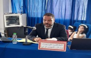 إبن تاونات جمال العمراوي الكاتب العام لكلية الآداب فاس سايس ينال الدكتوراه بفاس