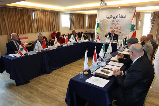النقابي المغربي (إبن تاونات) السطي يشارك في أشغال المنظمة العربية للتربية بلبنان