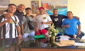 البطل المغربي (إبن تاونات) أمين بويعلى ينتصر على الأذربيجاني حسينوڤ بالإمارات العربية المتحدة