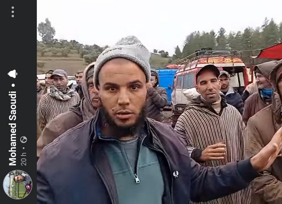 باعة يحتجون على أوضاع سوق سيدي المخفي بتاونات ورئيس الجماعة يوضح‎…