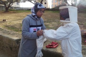 حنان ومامية…تونسيتان تربيان النحل لتحلية مرارة الحياة في تاونات