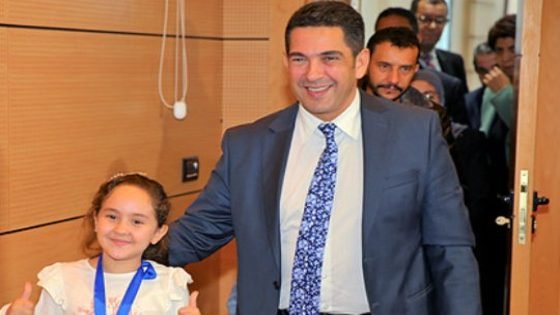 أب وأستاذ من إقليم تاونات يوجه رسالة إلى الوزير أمزازي ويطالبه بمراجعة قرار اختيار نوع التدريس في زمن كورونا