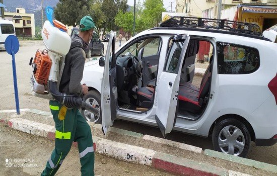 صور تبرز جوانب من الإجراءات الاحترازية للحد من تفشي كورونا بإقليم تاونات