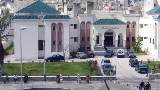 شاب عشريني “يعتدي” على باشا مدينة تاونات