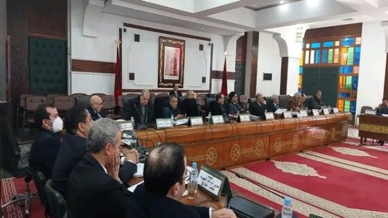 انعقاد اجتماع لمجلس جهة فاس مكناس للجنة القيادة لإعداد برنامج التنمية الجهوية 2022-2027 بتاونات