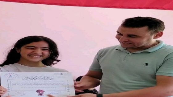 معدل 19,28 زينة بوزيان تنال شهادة السلك الإعدادي وتنضاف لسجل المتميزين من أبناء بني وليد بتاونات‎