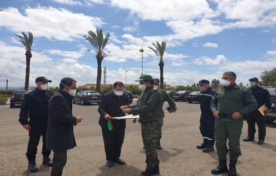 المندوبية الإقليمية لوزارة الصحة بتاونات تتسلم وحدتين طبيتين متنقلتين للحد من تفشي مرض كوفيد 19على مستوى الإقليم