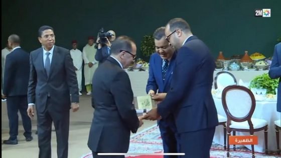 إبن تاونات البرلماني الميسوري يتسلم جائزة أفضل منصة عرض لشركة فيرتيكا من يدي الأمير مولاي رشيد بمكناس