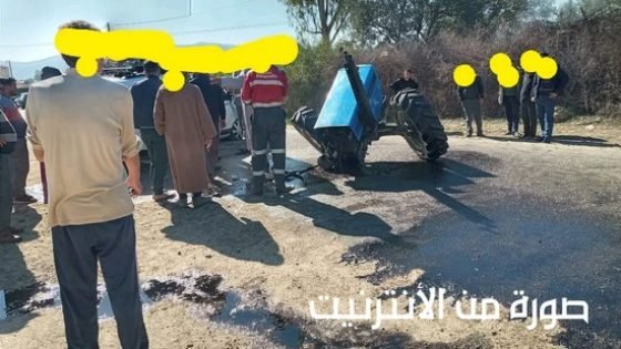 اصطدام جرار مع سيارة الأجرة قرب جماعة الولجة بإقليم تاونات‎