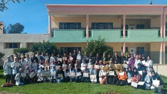 ثانوية الخوارزمي التأهيلية ببوهودة تاونات تنظم بشراكة مع جمعية أمهات و آباء و أولياء التلاميذ حفل “التفوق والتميز”