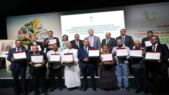 تعاونية أرياف كيسان بإقليم تاونات تحصل على جائزة زيت الزيتون بالملتقى الدولي للفلاحة بمكناس