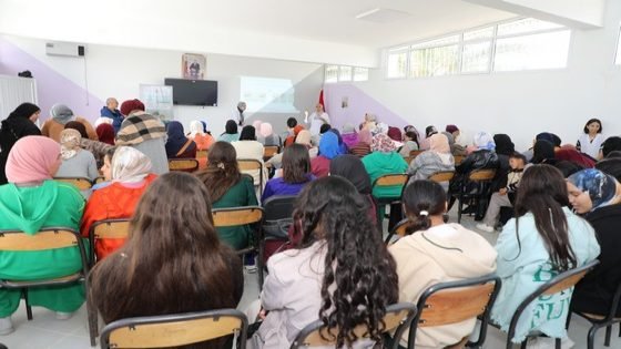 تنظيم لقاءات وقوافل طبية للتوعية بأهمية التغذية عند المرأة الحامل بإقليم تاونات
