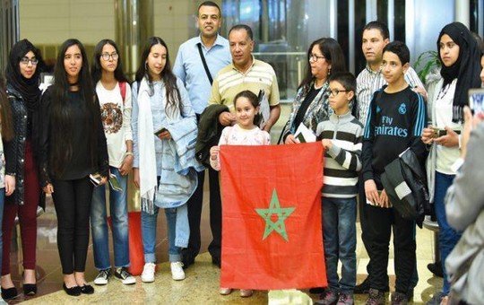 تاونات تحتفي بفوز مريم أمجون بطلة مسابقة تحدي القراءة المنظمة من طرف دولة الإمارات العربية