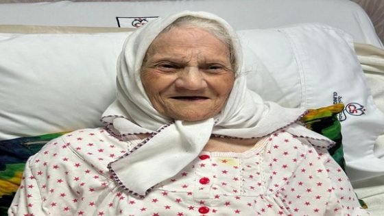 الحاجة زهور عمة السفير والوزير الأسبق البروفيسور نجيب الزروالي الوارثي في ذمة الله