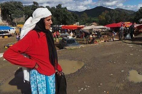 الفنانة شامة الزاز في سوق اخلالفة بنواحي تاونات