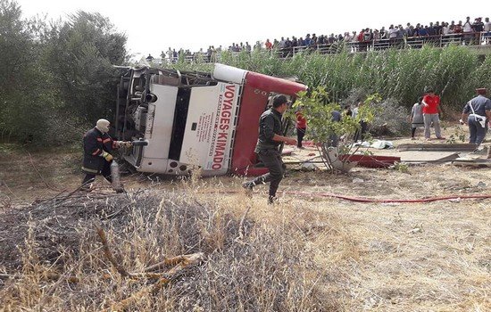 مصرع 5 مسافرين فيما أصيب 37 آخرون من بينهم 4 حالات بليغة على إثر انقلاب حافلة بنواحي تاونات