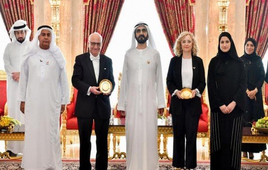 تكريم المهندس والعالم المغربي إبن تاونات رشيد اليزمي في الإمارات بميدالية التمييز العلمي