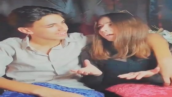 نجلي الفنان علي التاوناتي نوفل وسلسبيل يغنون اللون الغنائي الشبابي ويتلقون إعجاب التاوناتيين