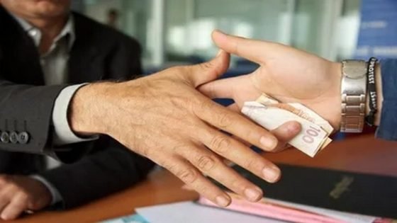 الرقم الأخضر يطيح ب ‘عون سلطة’ تلقى الرشوة بقيادة ولاد الرياب بتاونات