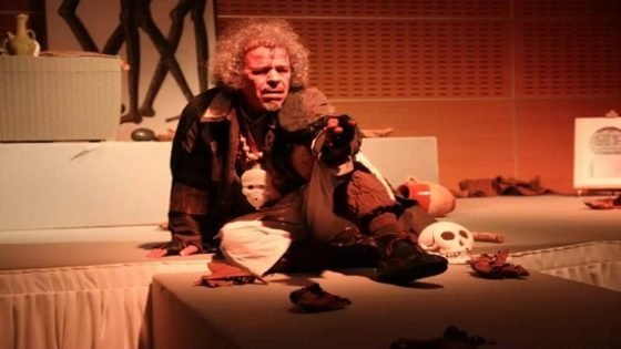 باحث مغربي يقارب تاريخ “المونودراما العربية” من خلال تجربة الزروالي