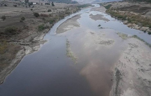 صبغ الزيتون يهدد سد الوحدة بالتلوث...ونشطاء بتاونات يطالبون بالزجر