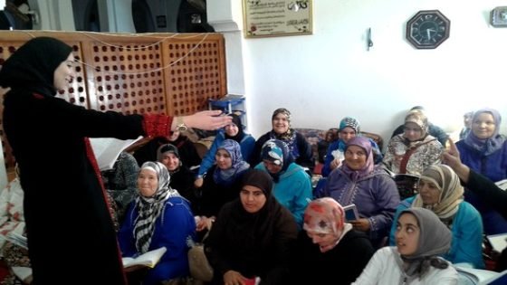 5706 مستفيدة في الموسم الدراسي 2015 / 2016:النساء في صلب اهتمام برنامج محو الأمية بمساجد إقليم تاونات