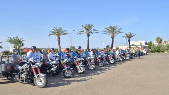 العامل الجديد بتاونات يسلم مفاتيح سيارتي إسعاف لفائدة جماعتي بوشابل وكيسان و 23 دراجة نارية ثلاثية العجلات لجمعيات