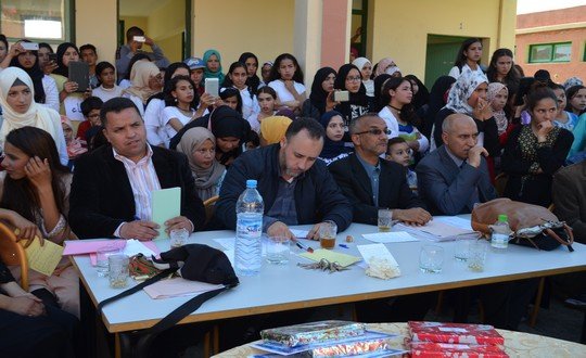 ثانوية المولى عبد العزيز الإعدادية بعين عائشة بإقليم تاونات تنطم أسبوعا ثقافيا متنوعا تحت شعار "دور الأنشطة الموازية في تخليق الحياة المدرسية "
