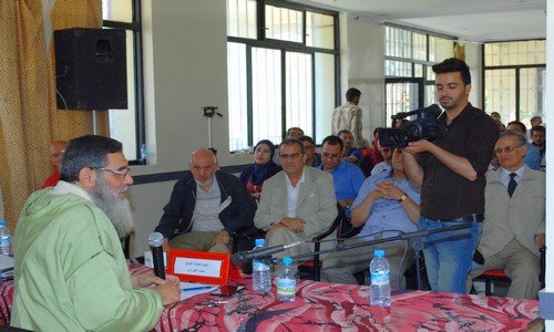 حضور مكثف للجمهور تابع لقاء الفيزازي بمرنيسة