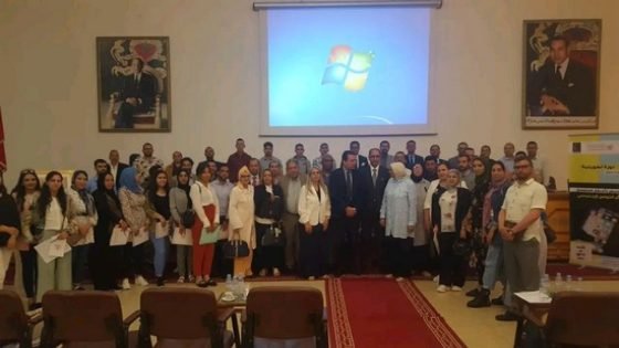 دورة تحسيسية بتاونات حول مخاطر استعمال وسائل التواصل الإجتماعى من الزاوية القانونية نظمتها عمادة كلية الحقوق بفاس
