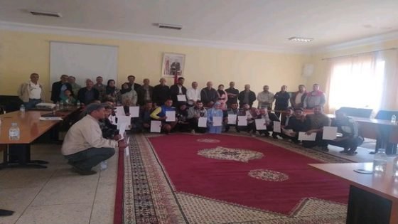 تسليم شهادات تقديرية لفائدة عمال أوراش بجماعة بني وليد بتاونات