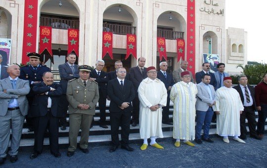 صورة جماعية للمسؤولين في ملحمة الحرية والإستقلال بتاونات