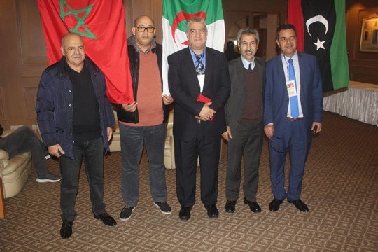 إدريس الوالي يتوسط بعض رؤساء وأعضاء المرصد