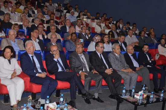 حشد من الأساتذة والباحثين والطلبة تابعوا عرض العالم اليزمي