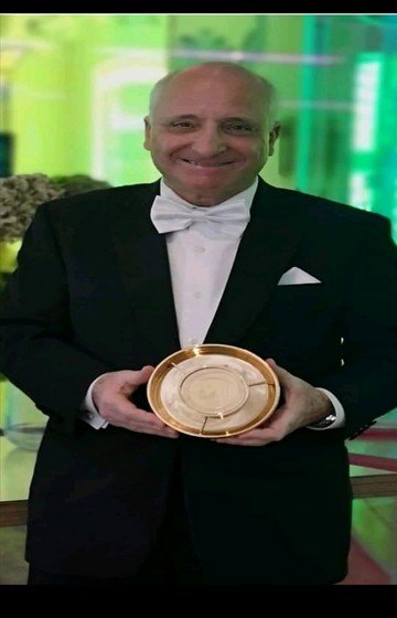 تكريم المهندس والعالم المغربي إبن تاونات رشيد اليزمي في الإمارات