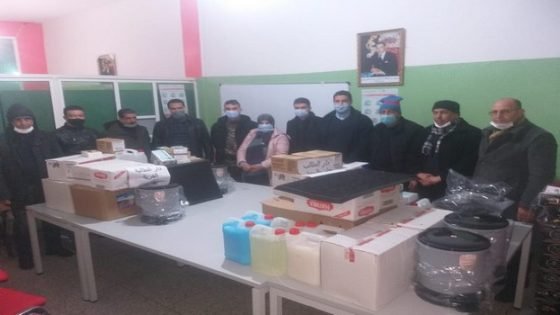 المندوبية الإقليمية للتعاون الوطني بتاونات تشرف على توزيع عدة النظافة “kit Salama “على مؤسسات الرعاية الاجتماعية