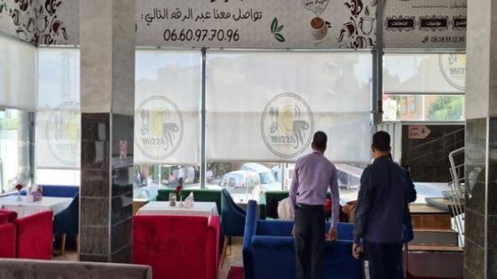 إفتتاح مركب ضخم بتاونات يضم مقهى ومطعم وقاعة إجتماعات وشقق مفروشة ومسجد في قلب المدينة