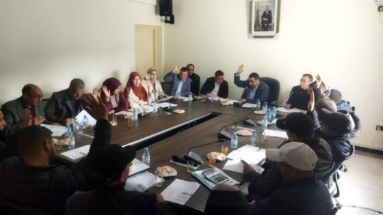 المجلس الجماعي لفناسة باب الحيط بتاونات يخصص 143 مليون سنتيم لتزيين الشارع الرئيسي للمركز