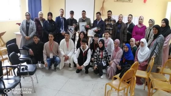جلسة شعرية صباحية بعنوان ” جلسة البوح الأدبي” بثانوية الإمام الشطيبي بغفساي بتاونات