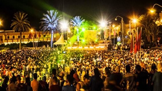 إسدال الستار على المهرجان الوطني لفنون العيطة بتاونات بأداء مميز لكل من الفنانين أحوزار وابن تاونات محمد عدلي